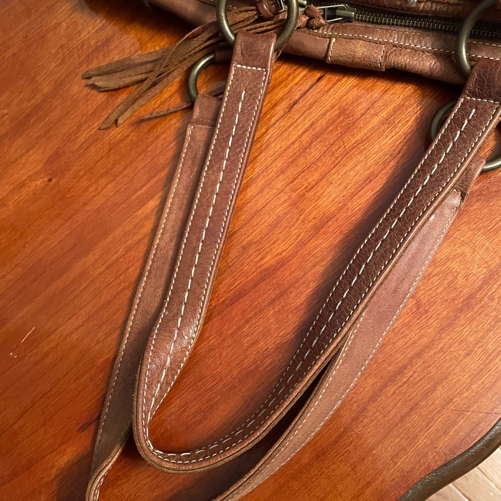 Roots Canada vintage leather bag. - Picture 6 of 15